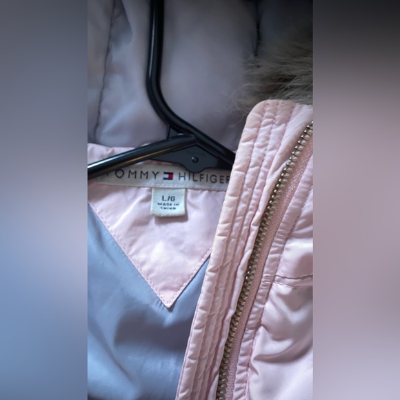 Baby pink Tommy Hilfiger winter jacket - Picture 2 of 3